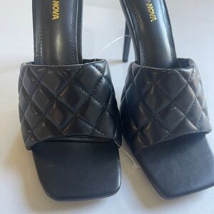 Fashion Nova Black Quilted Women's Heels